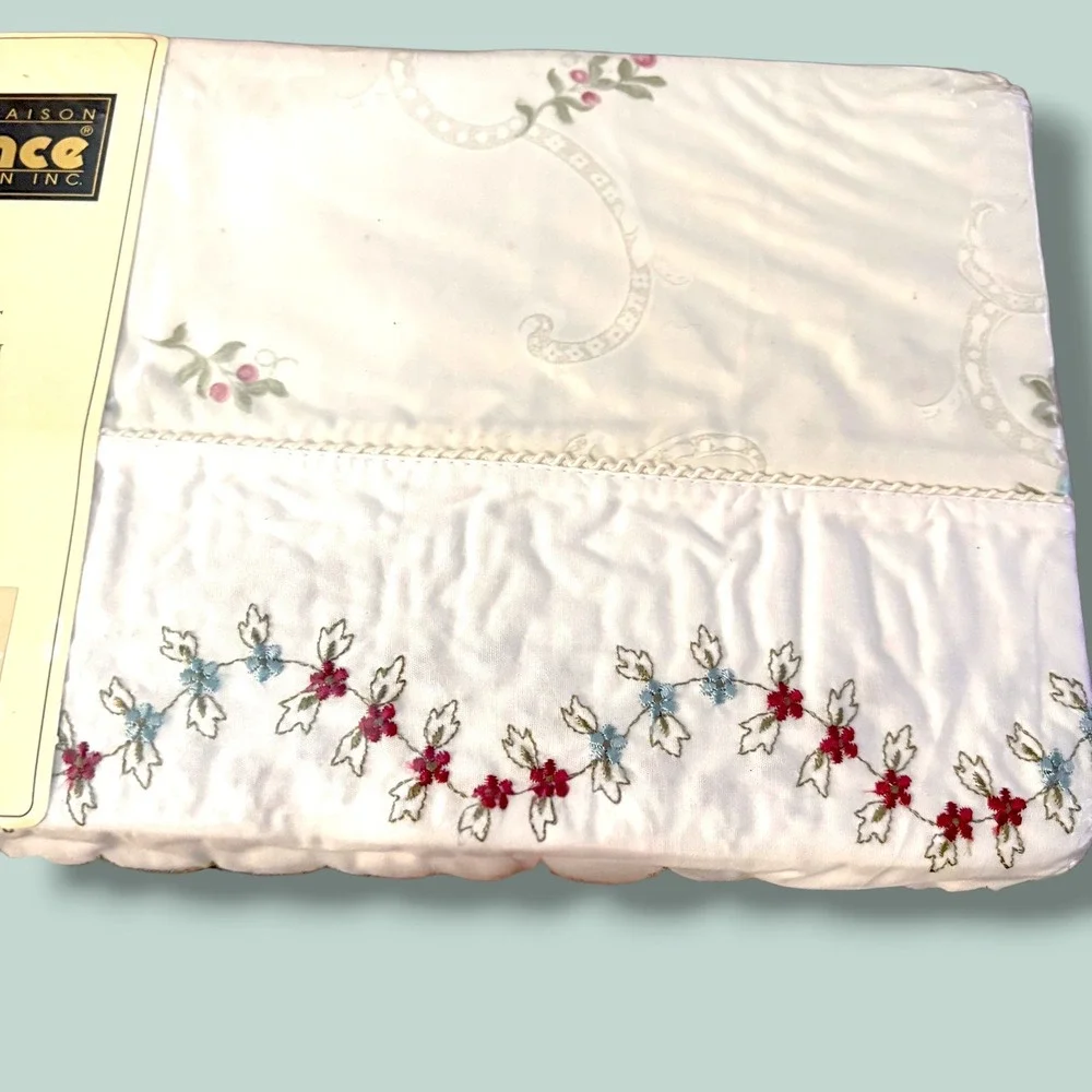 Vintage Lawrence Home Marseille TwinSheet Set 3pc 100% Cotton Floral Embroidered